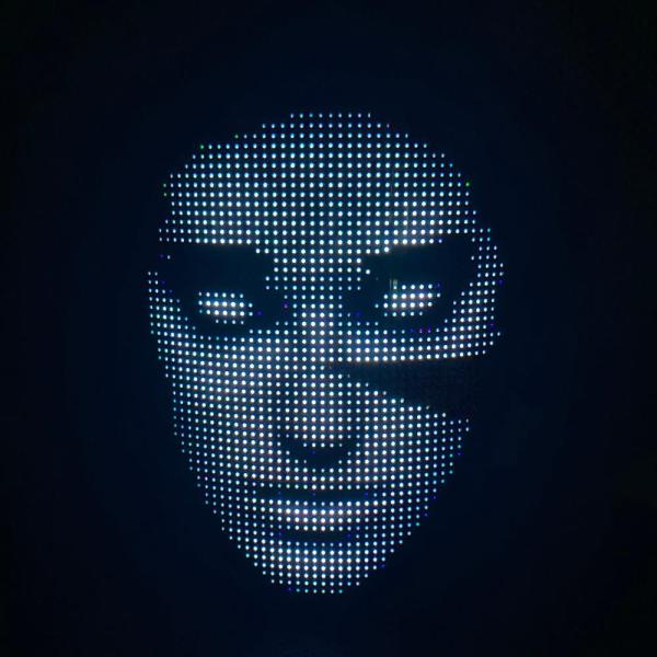 aai-mobile-led-facefusion-app-mask-417578~2.jpg